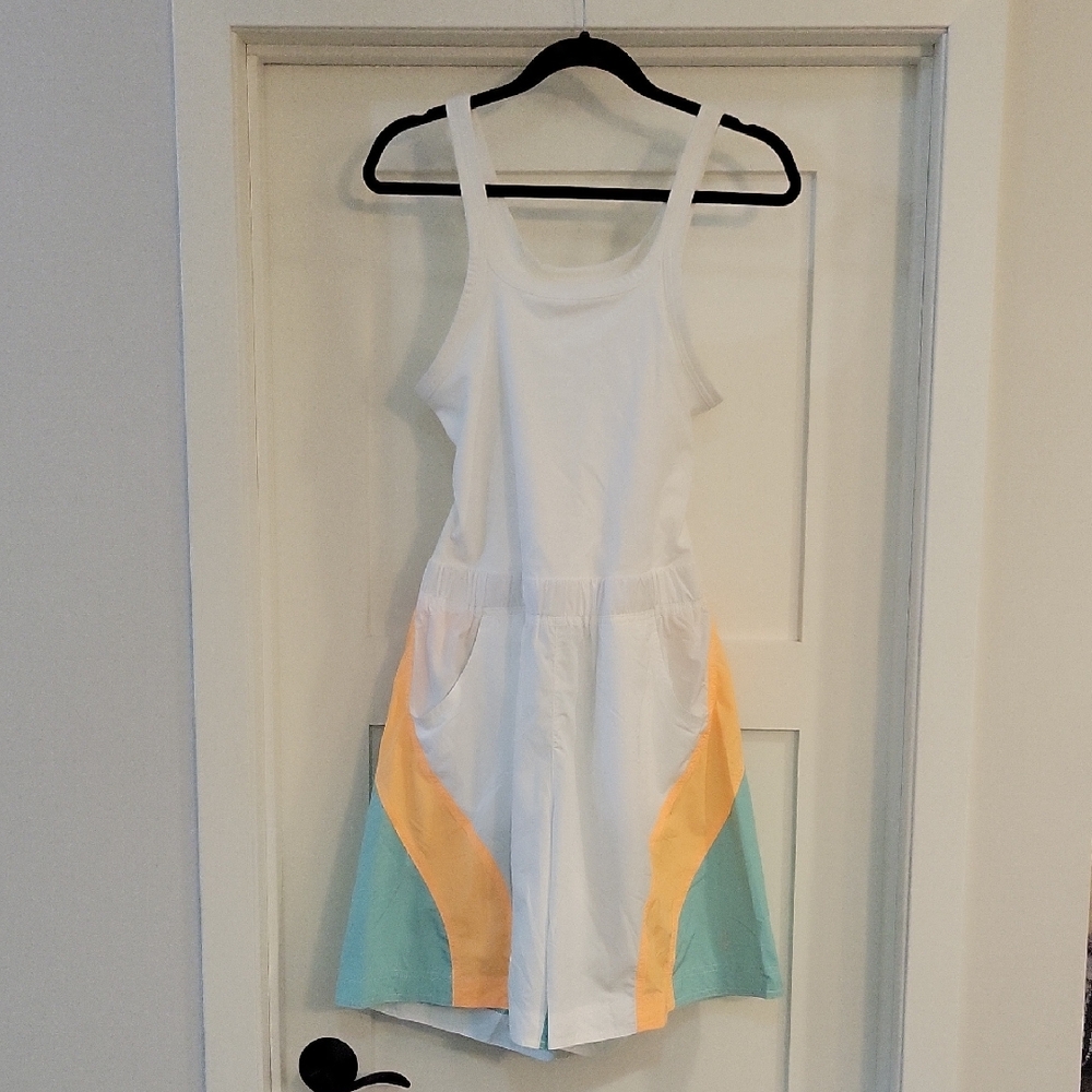Free People Movement Shortsie M NWOT